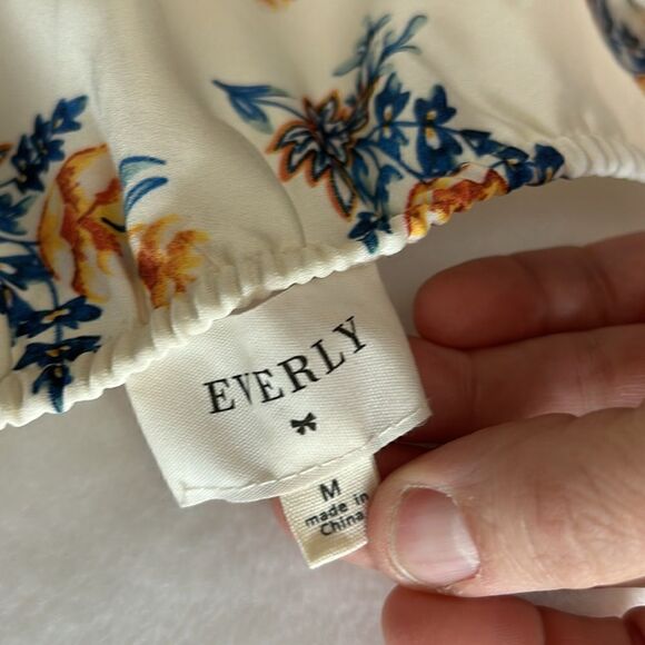 Everly on/off shoulder dress size M - Picture 6 of 9
